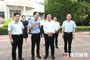 穆西亚拉社媒：以这样的方式庆祝德甲百场很棒，大家圣诞快乐